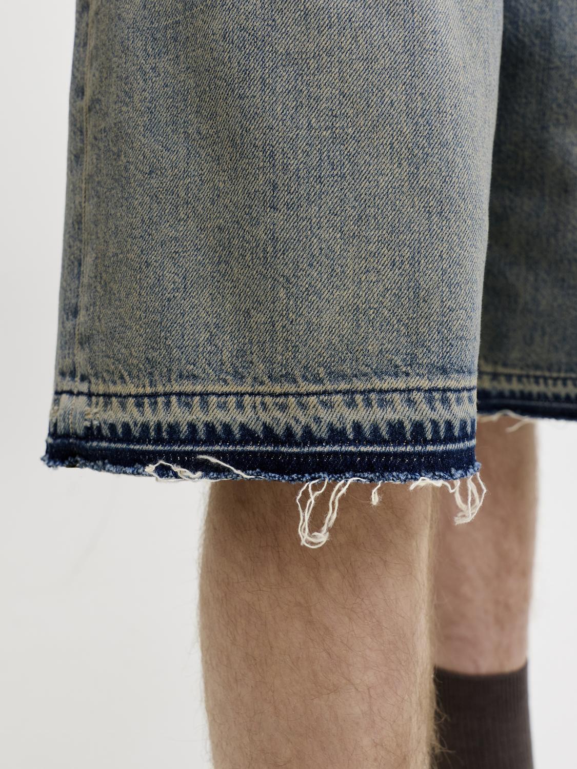 model_shot-detail